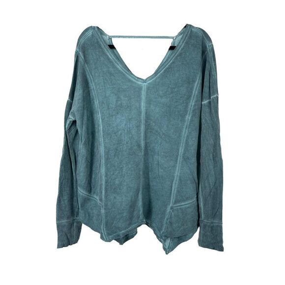 Maurices Green Casual Top Scooped V Neck Asymmetric Hem Long Sleeve Size Large - Picture 1 of 8